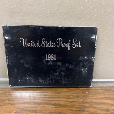 Nice 1981 United States Proof Set