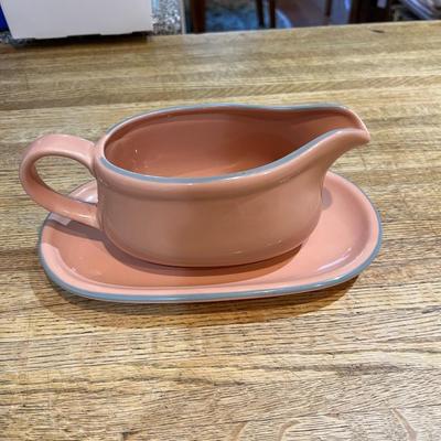 Nancy Calhoun Peach Gravy Boat and Underplate 2pc (K)