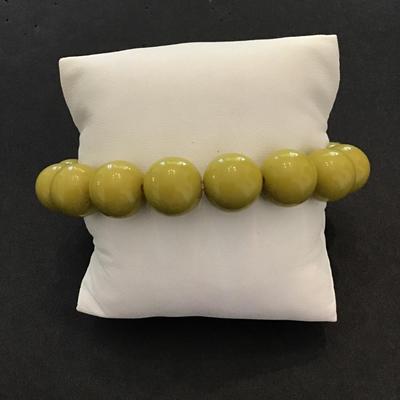 Cute olive green beaded stretch bracelet