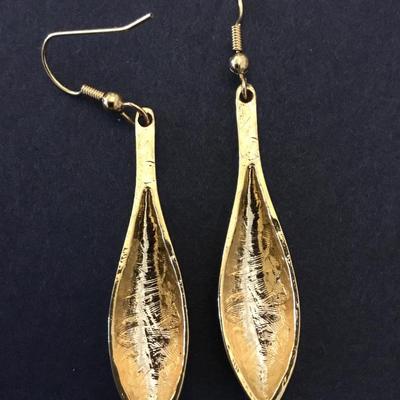 Beautiful gold tone, long dangle earrings
