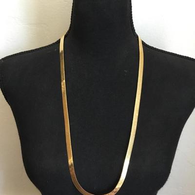 Beautiful very nice gold toned flat chain fashion necklace very nice