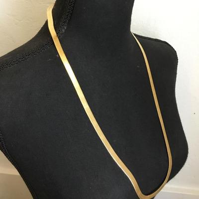Beautiful very nice gold toned flat chain fashion necklace very nice