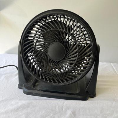 Lasko & Lakewood Oscillating Fans (G-MG)