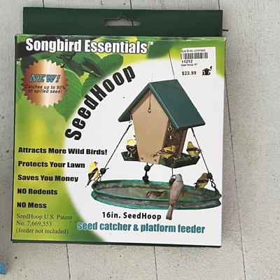 Bird Lovers Lot - Shepherds Hook, Bird Baths & More (SR-RG)