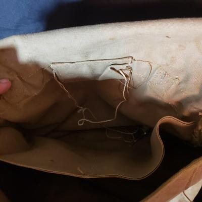 WWII Musette Bags, Canteen Cover and Binoculars (LR-KD)