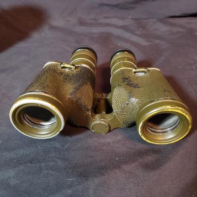 WWII Musette Bags, Canteen Cover and Binoculars (LR-KD)