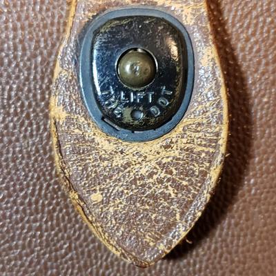 WWII Musette Bags, Canteen Cover and Binoculars (LR-KD)