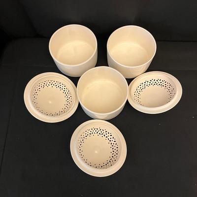 Leedsware Creamware Pottery Dishes (DR-MG)