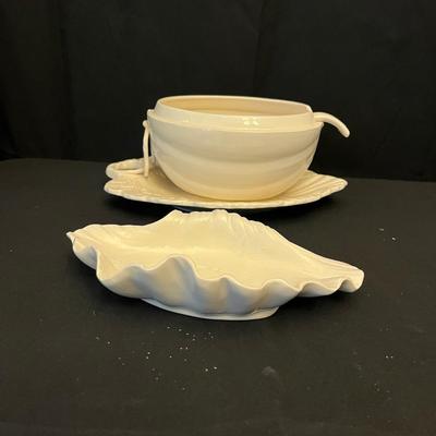 Leedsware Creamware Pottery Dishes (DR-MG)
