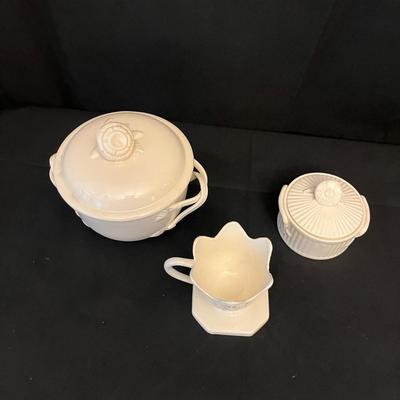 Leedsware Creamware Pottery Dishes (DR-MG)