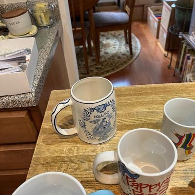 Lot of 24 Assorted Coffee Mugs (K)