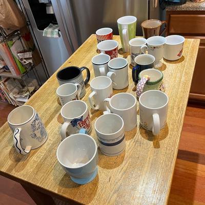 Lot of 24 Assorted Coffee Mugs (K)