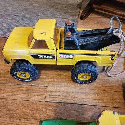 Lot of Vintage Tonka Trucks, Tow Truck, Dump, Car Carrier, mini Van, Buddy L Stake bed Truck