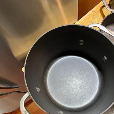 Calphalon Cookware Set and Lids (K)