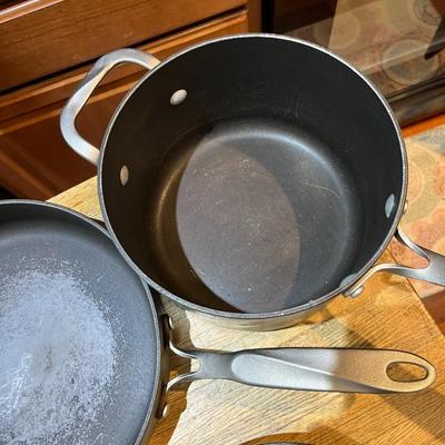 Calphalon Cookware Set and Lids (K)