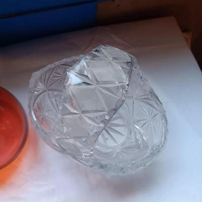 HANDCRAFTED ORANGE GLASS VASE AND A GLASS BASKET