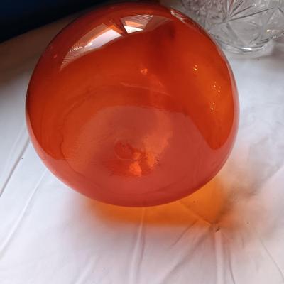 HANDCRAFTED ORANGE GLASS VASE AND A GLASS BASKET
