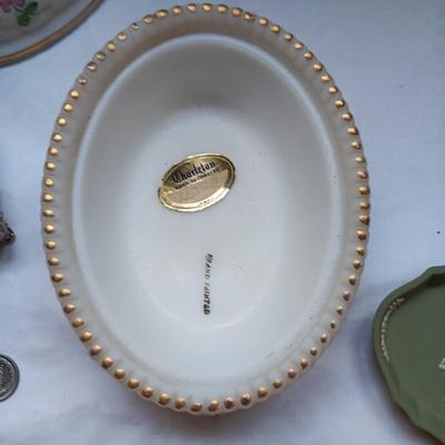 CHARLETON HAND PAINTED HEN ON NEST, WEDGWOOD PLATE AND METAL BOX WITH BUTTONS AND MORE