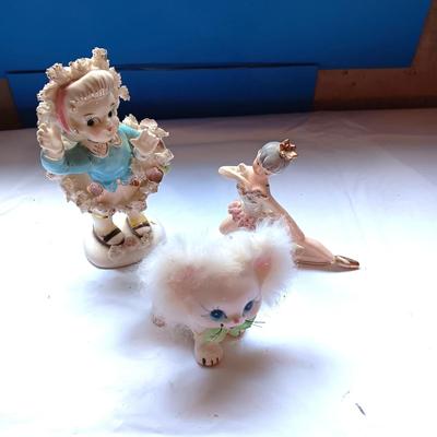 3 VINTAGE FIGURINES
