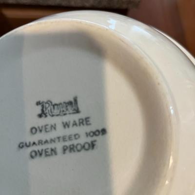 Royal Oven Ware Bowl and Lid (K)