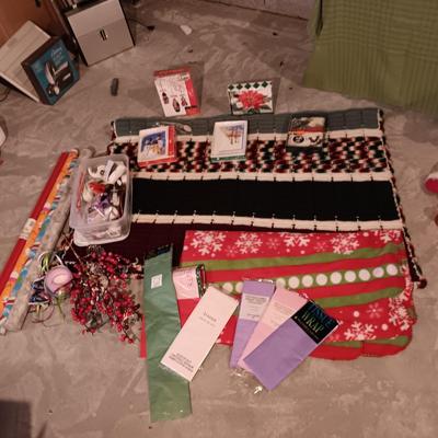 HANDMADE KNIT THROW BLANKET, GREETING CARDS, GIFT WRAPPING SUPPLIES