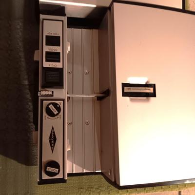 SAWYERS SLIDE PROJECTOR, LIGHTED SLIDE VIEWER, SLIDE TRAY AND PROJECTION SCREEN