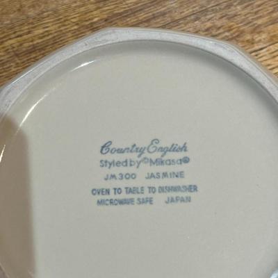 Country English Serving Bowl By MIkasa (K)