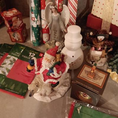 CHRISTMAS DECORATION, GIFT WRAP AND GREETING CARDS