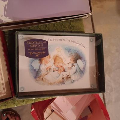 GREETING AND POSTCARDS, SMALL BOXES AND STATIONARY