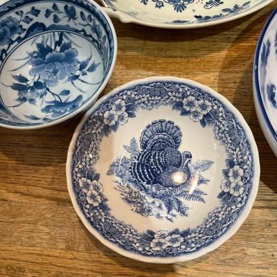 Assorted Blue and White Dishes (K)