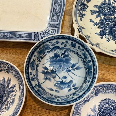 Assorted Blue and White Dishes (K)