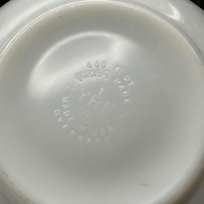 Four Vintage Pyrex Dishes