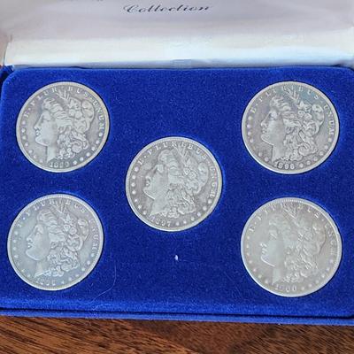 Lot of 5 Morgan Sliver Dollar Coins w Case