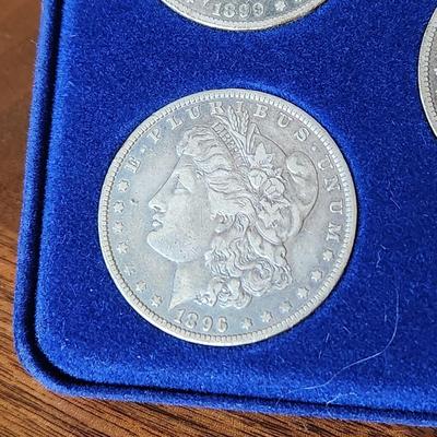 Lot of 5 Morgan Sliver Dollar Coins w Case