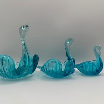 Vintage Aqua Blue Art Glass Nesting Swans Trinket Dishes Set of 3