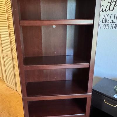A very nice looking bookshelf.