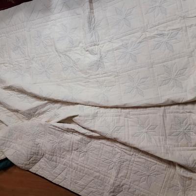 Handmade quilt 8' x 6'6" wide