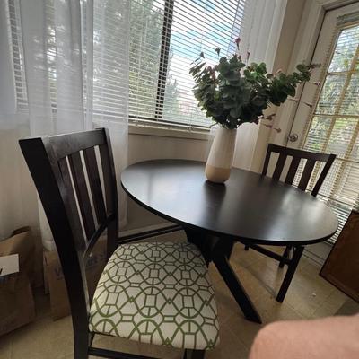 Dining table, Zipcode Design.
