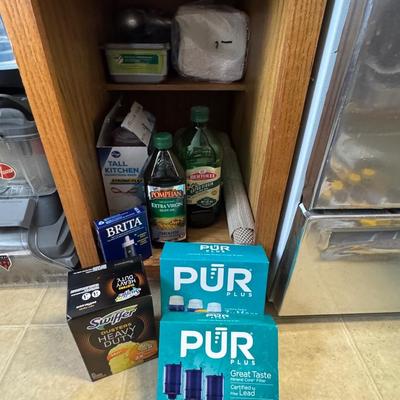 Variety of household items.