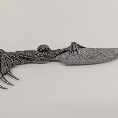 Sale Photo Thumbnail #691: Vampire Bat Hunting Knife Stainless Steel With Stand