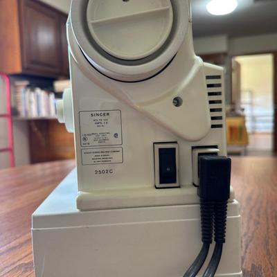 Singer Sewing Machine with Foot Pedal