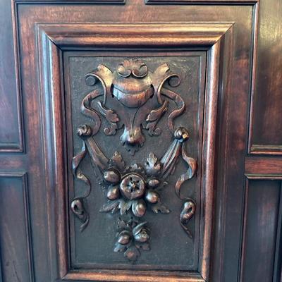 Antique French Renaissance Revival Walnut Buffet, 19th Century