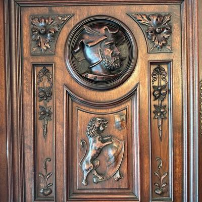 Antique French Renaissance Revival Walnut Buffet, 19th Century