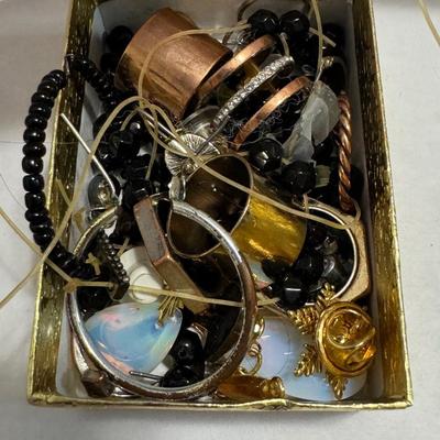 Craft jewelry lot.