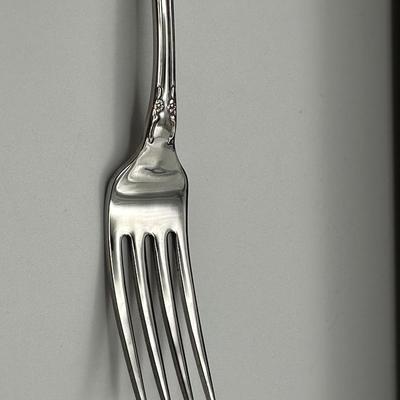 Oneida Deluxe Stainless “Michelangelo” Flatware Complete Set with Case