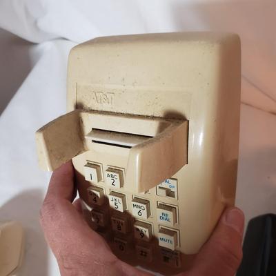 Classic Landline Telephones (B3-KD)