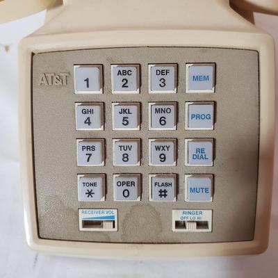 Classic Landline Telephones (B3-KD)