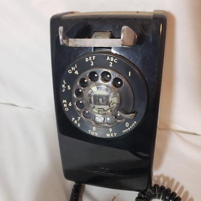 Classic Landline Telephones (B3-KD)