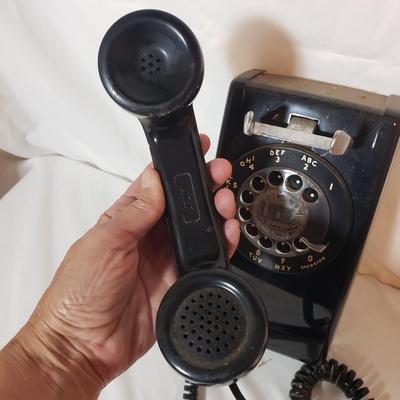 Classic Landline Telephones (B3-KD)