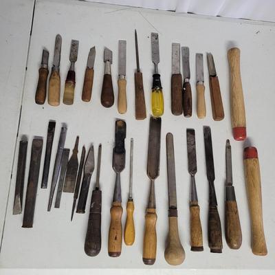Large Lot of Chisels and Gouges (SB-EL)